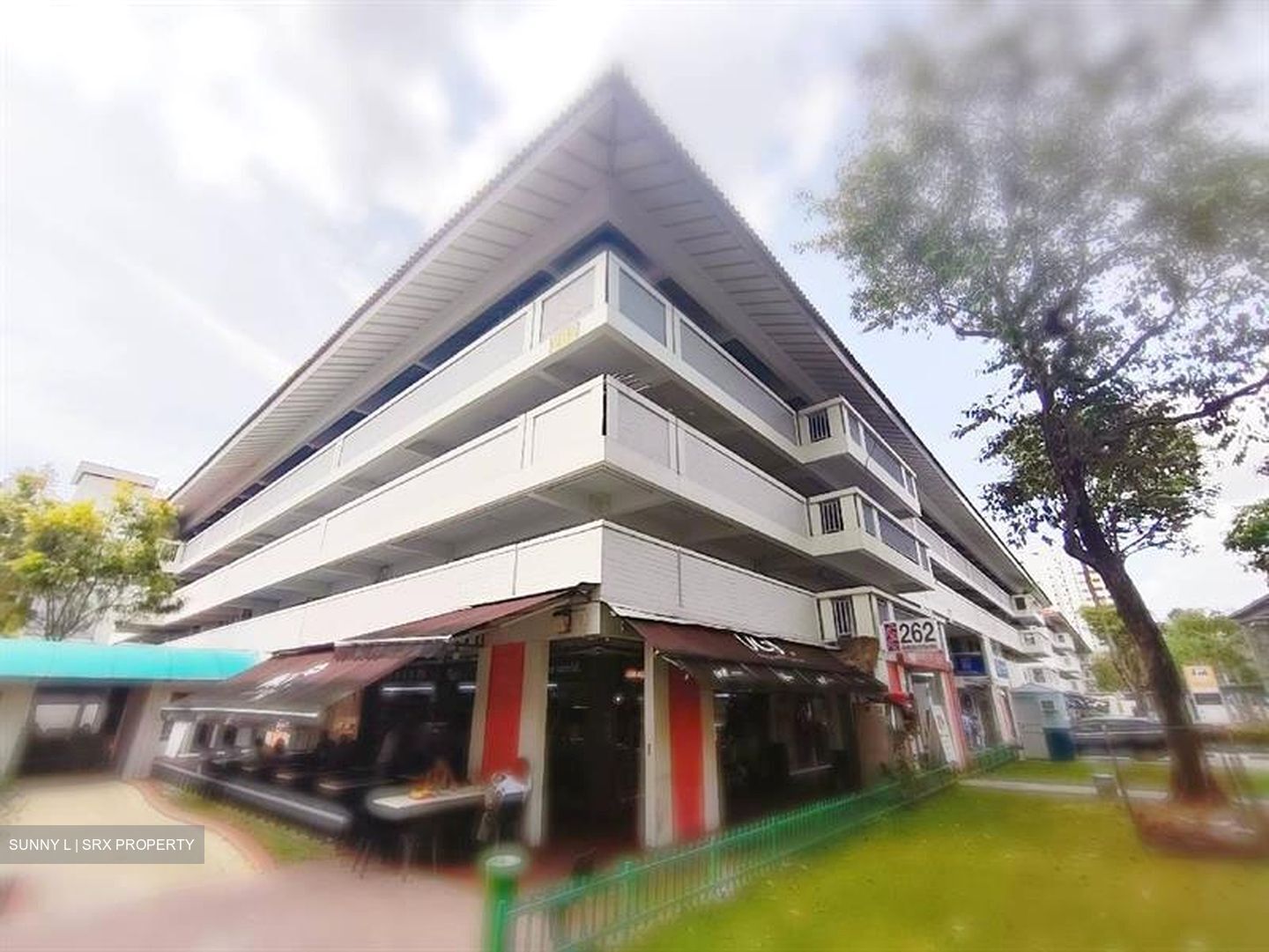 264 SERANGOON CENTRAL (D19), Shop House #611051161